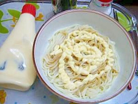 うどん＋マヨネーズ＋醤油＋味の素